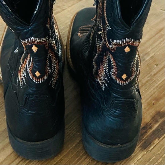 ARIAT Boots Western Cowboy Boots Kids Black with Embroidered Design Size 1 - Picture 3 of 10